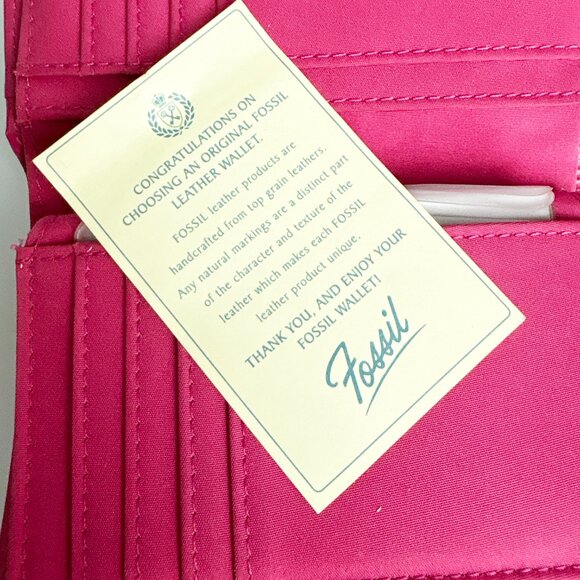 Fossil Pink Heart Leather Bifold Wallet NOS - Picture 4 of 12